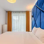 Elite 303 Apartment