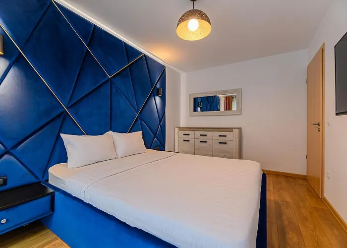 Elite 303 Apartment *