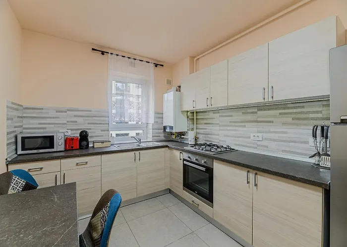 Elite 303 Apartment *